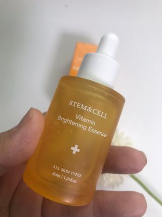 체르엠 스템앤셀 비타민 브라이트닝 에센스 30ml 1개 — 4.5점을 준 리뷰어가 2022년 2월 올린 사용 사진