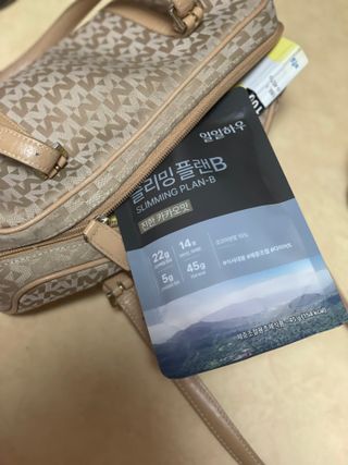 일일하우 슬리밍 플랜B 고소한 귀리맛, 진한 카카오맛 (체중조절식) — 4.5점을 준 리뷰어가 2023년 6월 올린 사용 사진