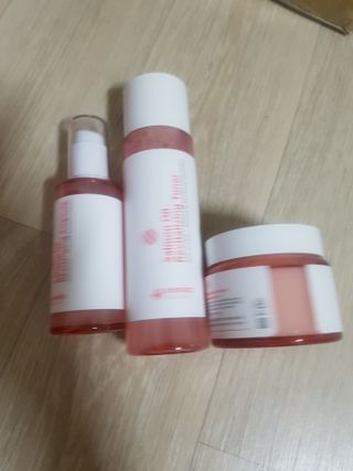 아이앤립 / EYENLIP 아이앤립 연어오일 리바이탈라이징 토너+앰플+크림 3종 세트 — 5점을 준 리뷰어가 2021년 4월 올린 사용 사진