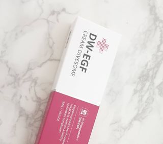 이지듀 DW-EGF 크림 다이브좀_콜라겐이 쏙쏙, 탄력피부로 다이빙 — 4점을 준 리뷰어가 2021년 2월 올린 사용 사진