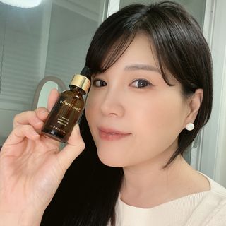 스킨큐어 산다화 비타민c 화이트닝 에센스 30ml — 5점을 준 리뷰어가 2023년 10월 올린 사용 사진