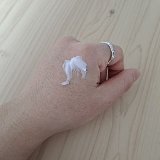 자민경 크레마카라콜 울트라 프로폴리스 하이드라 인텐스 크림 50ml — 4점을 준 리뷰어가 2021년 1월 올린 사용 사진