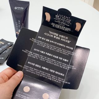 아이앤립 / EYENLIP 아이앤립 루센트 비비크림 2 Color — 4.5점을 준 리뷰어가 2021년 5월 올린 사용 사진