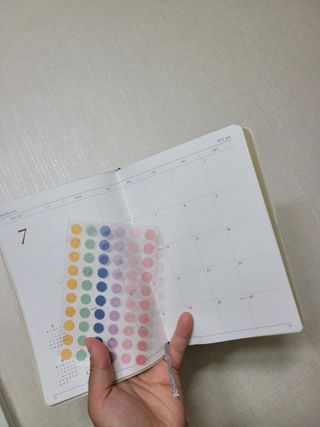 리훈 2022년 이야기다이어리 그란데 하반기(7-12월, 6개월) — 5점을 준 리뷰어가 2022년 6월 올린 사용 사진