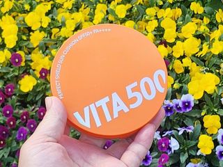 광동생활건강 MF[광동] 비타500✨주름개선·미백·SPF50+🌞퍼펙트쉴드 빅 선쿠션 본품 — 5점을 준 리뷰어가 2024년 5월 올린 사용 사진