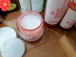 아이앤립 / EYENLIP 아이앤립 연어오일 리바이탈라이징 토너+앰플+크림 3종 세트 — 4.5점을 준 리뷰어가 2021년 5월 올린 사용 사진