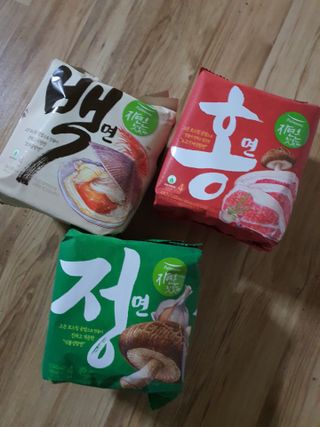[풀무원] 자연은맛있다 정면, 백면, 홍면  세트 — 5점을 준 리뷰어가 2021년 4월 올린 사용 사진