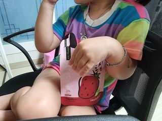 아비삭 과일칩 딸기, 감, 포도, 바나나 4종 — 5점을 준 리뷰어가 2021년 8월 올린 사용 사진