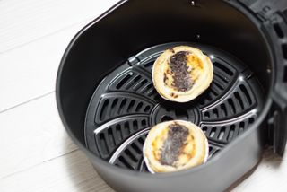디앙뜨 포르투갈 에그타르트 오리지널 맛+패션후르츠+초콜릿타르트 맛 중 택1 — 5점을 준 리뷰어가 2021년 7월 올린 사용 사진