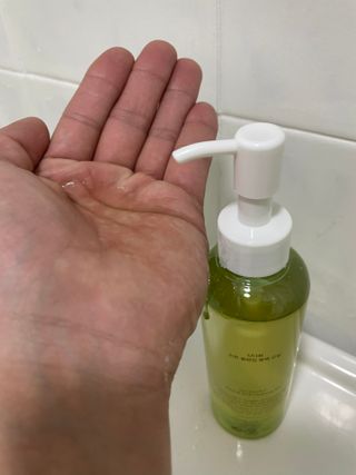스킨큐어 산다화 순한 클렌징 동백 오일 200ml — 5점을 준 리뷰어가 2023년 4월 올린 사용 사진