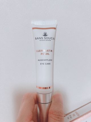 산수시 일루미네이팅 펄 영양 다크서클 스틱 아이 크림 케어 15ml — 5점을 준 리뷰어가 2021년 6월 올린 사용 사진