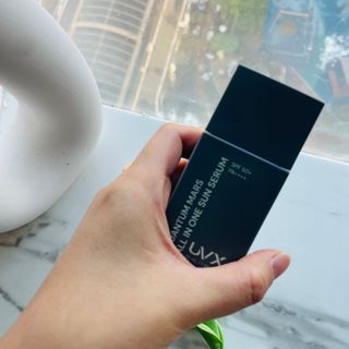 UVX 퀀텀 마스 올인원 선세럼 — 5점을 준 리뷰어가 2023년 12월 올린 사용 사진