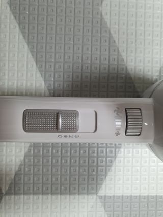 에프에이치아이코리아 마르세이유 사이클론 드라이기 — 4점을 준 리뷰어가 2021년 6월 올린 사용 사진