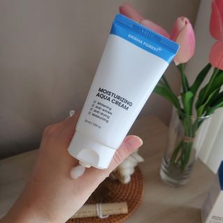 더마포레스트 모이스처라이징 아쿠아크림 / 수분크림 히알루론산 펩타이드 보습 미백 주름개선 — 5점을 준 리뷰어가 2021년 6월 올린 사용 사진