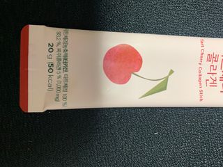 이롬 erom 타트체리 콜라겐 — 4.5점을 준 리뷰어가 2021년 3월 올린 사용 사진
