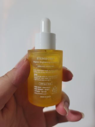 체르엠 스템앤셀 비타민 브라이트닝 에센스 30ml 1개 — 5점을 준 리뷰어가 2021년 10월 올린 사용 사진