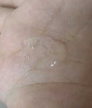 체르엠 스템앤셀 비타민 브라이트닝 에센스 30ml 1개 — 5점을 준 리뷰어가 2021년 9월 올린 사용 사진