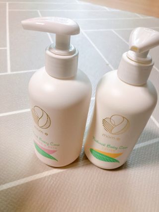 mom e 맘이 내추럴 베이비 케어 샴푸앤바스+로션 — 5점을 준 리뷰어가 2021년 1월 올린 사용 사진