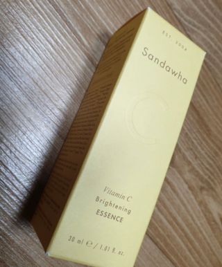 스킨큐어 산다화 비타민c 화이트닝 에센스 30ml — 5점을 준 리뷰어가 2023년 12월 올린 사용 사진