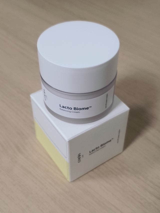 카를라 락토 바이옴™ 밸런싱 크림 리뷰 사진
