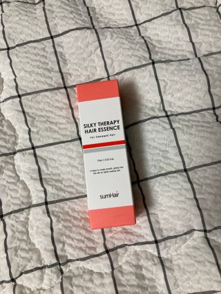 썸헤어 / SUMHAIR 썸헤어 실키 테라피 헤어 에센스 — 5점을 준 리뷰어가 2021년 7월 올린 사용 사진