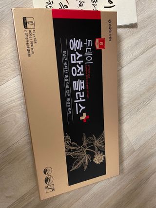 서울약사신협_투데이홍삼정플러스스틱_10g x 60포 — 5점을 준 리뷰어가 2021년 7월 올린 사용 사진