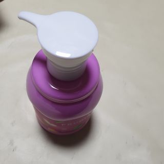 [후르디아] 과즙 뿜뿜_모과 바디워시+바디에센스 세트 — 5점을 준 리뷰어가 2021년 2월 올린 사용 사진