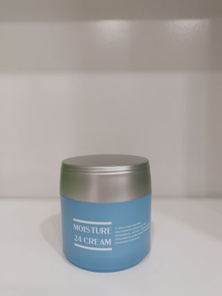 Dr.느루벗 느루벗 모이스쳐 24 크림 — 5점을 준 리뷰어가 2021년 2월 올린 사용 사진