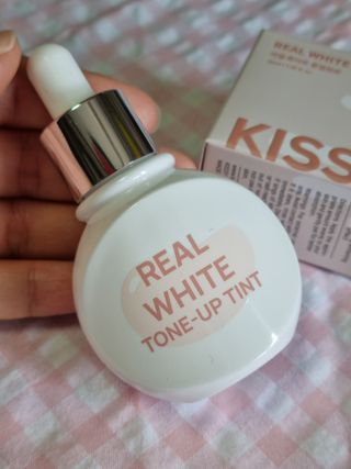 KISSY BAE 키시베이 키시베이 리얼화이트 톤업틴트 — 5점을 준 리뷰어가 2021년 9월 올린 사용 사진