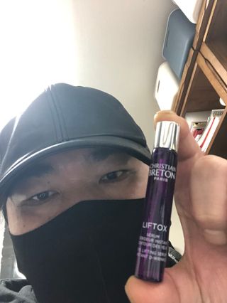 크리스티앙 브르통 리프톡스 아이세럼 펩타이드 롤온 스틱 — 5점을 준 리뷰어가 2022년 10월 올린 사용 사진