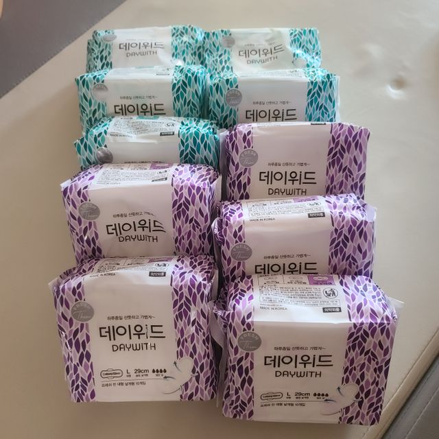 [데이위드] 국내생산 생리대 가벼운 초 슬림핏 프레쉬 씬 순면커버 생리대 10개입X1팩 리뷰 사진