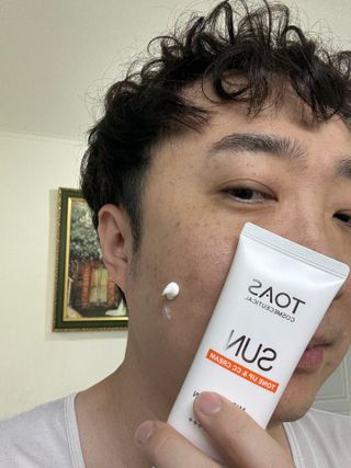 (구매평)스마트 스토어 구매평 _토아스 선 프로텍션 크림 혼합자차 선크림 50g — 5점을 준 리뷰어가 2025년 9월 올린 사용 사진