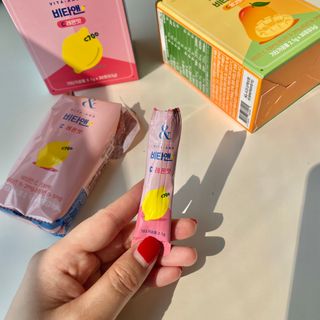 비타앤C 레몬맛, 망고맛 — 5점을 준 리뷰어가 2021년 5월 올린 사용 사진