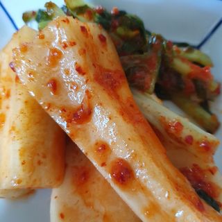 셰프애찬 알타리김치 총각김치 1kg — 4.5점을 준 리뷰어가 2022년 10월 올린 사용 사진