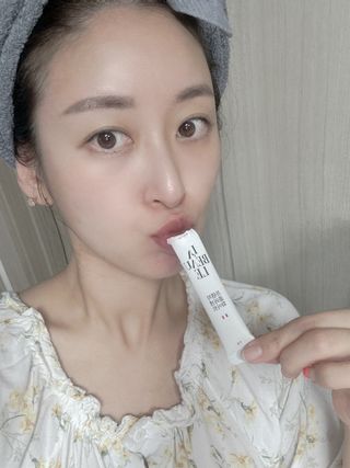 라보르 프렌치 콜라겐 화이트 — 5점을 준 리뷰어가 2022년 10월 올린 사용 사진