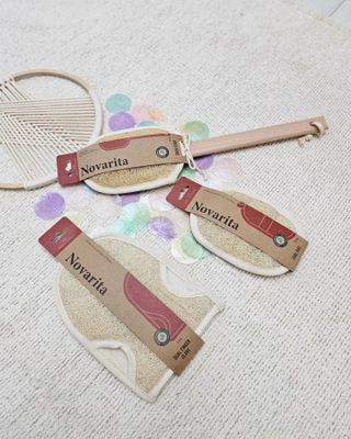 노바리타 배쓰루파 컬렉션 3종 - 타원형 샤워패드+바디스크럽 장갑+바디스틱 — 5점을 준 리뷰어가 2023년 8월 올린 사용 사진