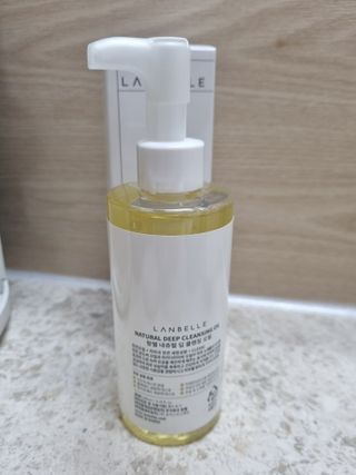 랑벨 내츄럴 딥 클렌징 오일 200ml (저자극 약산성 천연 클렌징) — 4점을 준 리뷰어가 2022년 5월 올린 사용 사진