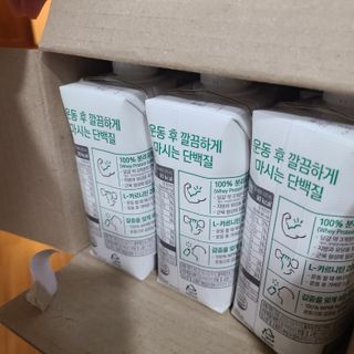 셀렉스스포츠 셀렉스 스포츠 웨이 프로틴 복숭아_ 330ml x 12팩 — 4점을 준 리뷰어가 2021년 3월 올린 사용 사진