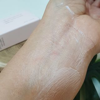 러브모아 향수 고체향수 승무원 고체향수 바르는 향수 니치향수 도손 우드세이지 앤 씨솔트 — 5점을 준 리뷰어가 2022년 11월 올린 사용 사진