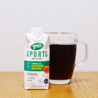 셀렉스스포츠 셀렉스 스포츠 웨이 프로틴 복숭아_ 330ml x 12팩 — 4.5점을 준 리뷰어가 2021년 3월 올린 사용 사진