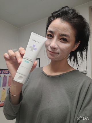 바노바기 코스메틱 바노바기 밀크씨슬 리페어 시카 폼 클렌저 플러스 120ml + 퀵 마스크 플러스 30매 — 5점을 준 리뷰어가 2023년 8월 올린 사용 사진