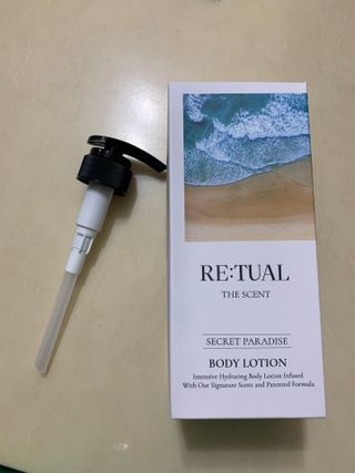 레츄얼 더 센트 바디로션 시크릿 파라다이스(500ml) — 5점을 준 리뷰어가 2022년 7월 올린 사용 사진