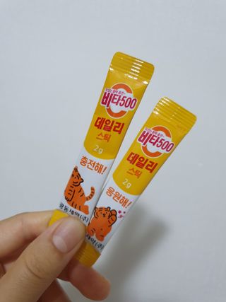 광동생활건강 [광동] 비타 500 데일리 스틱 VB, VC를 함유한 멀티비타민 30포+30포 — 5점을 준 리뷰어가 2022년 7월 올린 사용 사진