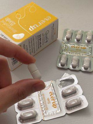 [몸엔용] 에버업 멀티비타민&미네랄, 눈건강 루테인 혈행건강 오메가3, 면역 프로바이오틱스 3종 택1 — 5점을 준 리뷰어가 2022년 4월 올린 사용 사진