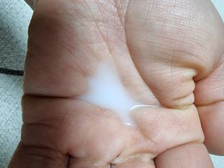 리더스코스메틱 리더스 카밍 바이오틱스 에센스 워터 — 5점을 준 리뷰어가 2021년 4월 올린 사용 사진