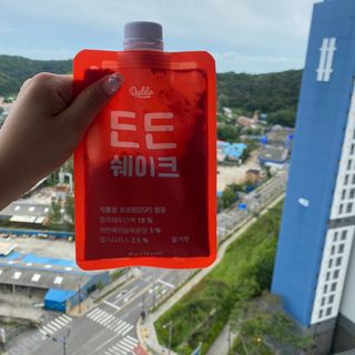 [덜다] 든든 식물성 단백질 쉐이크 40g X 7입 (곡물/딸기) — 5점을 준 리뷰어가 2023년 8월 올린 사용 사진