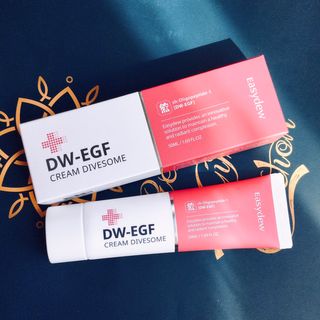 이지듀 DW-EGF 크림 다이브좀_콜라겐이 쏙쏙, 탄력피부로 다이빙 — 5점을 준 리뷰어가 2021년 2월 올린 사용 사진