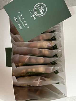 [그래한끼] 무설탕/저당 시리얼타입 수제그래놀라 (40gX10개) — 5점을 준 리뷰어가 2022년 8월 올린 사용 사진