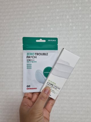 닥터플리너스 제트 큐어 크림 30ml + 제로 트러블 패치 9EA — 4점을 준 리뷰어가 2022년 3월 올린 사용 사진