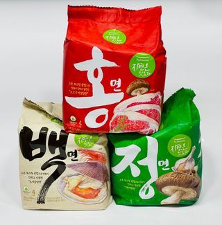 [풀무원] 자연은맛있다 정면, 백면, 홍면  세트 — 5점을 준 리뷰어가 2021년 4월 올린 사용 사진